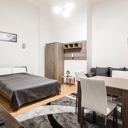W2 Synagogue Apartment ブダペスト エクステリア 写真