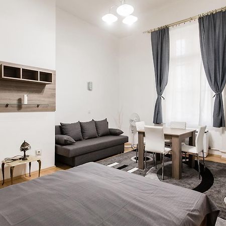 W2 Synagogue Apartment ブダペスト エクステリア 写真